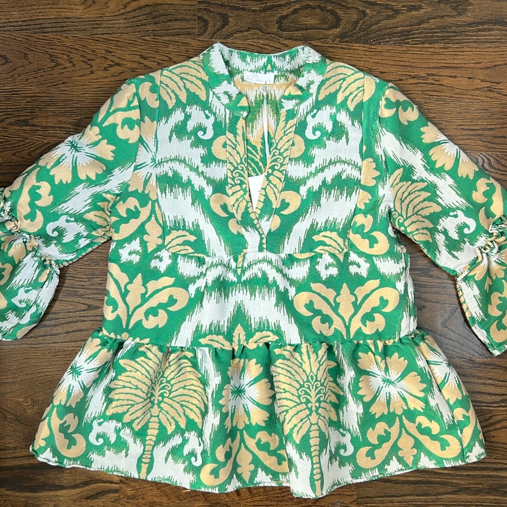 Lace Jade Top Size Medium NWT